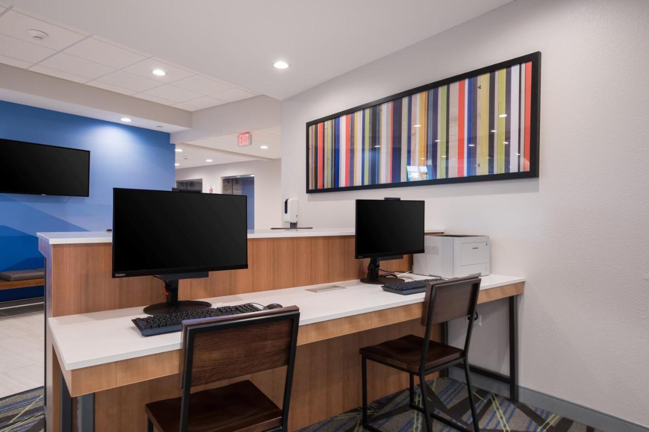 Holiday Inn Express & Suites Chicago - Hoffman Estates By Ihg Luaran gambar