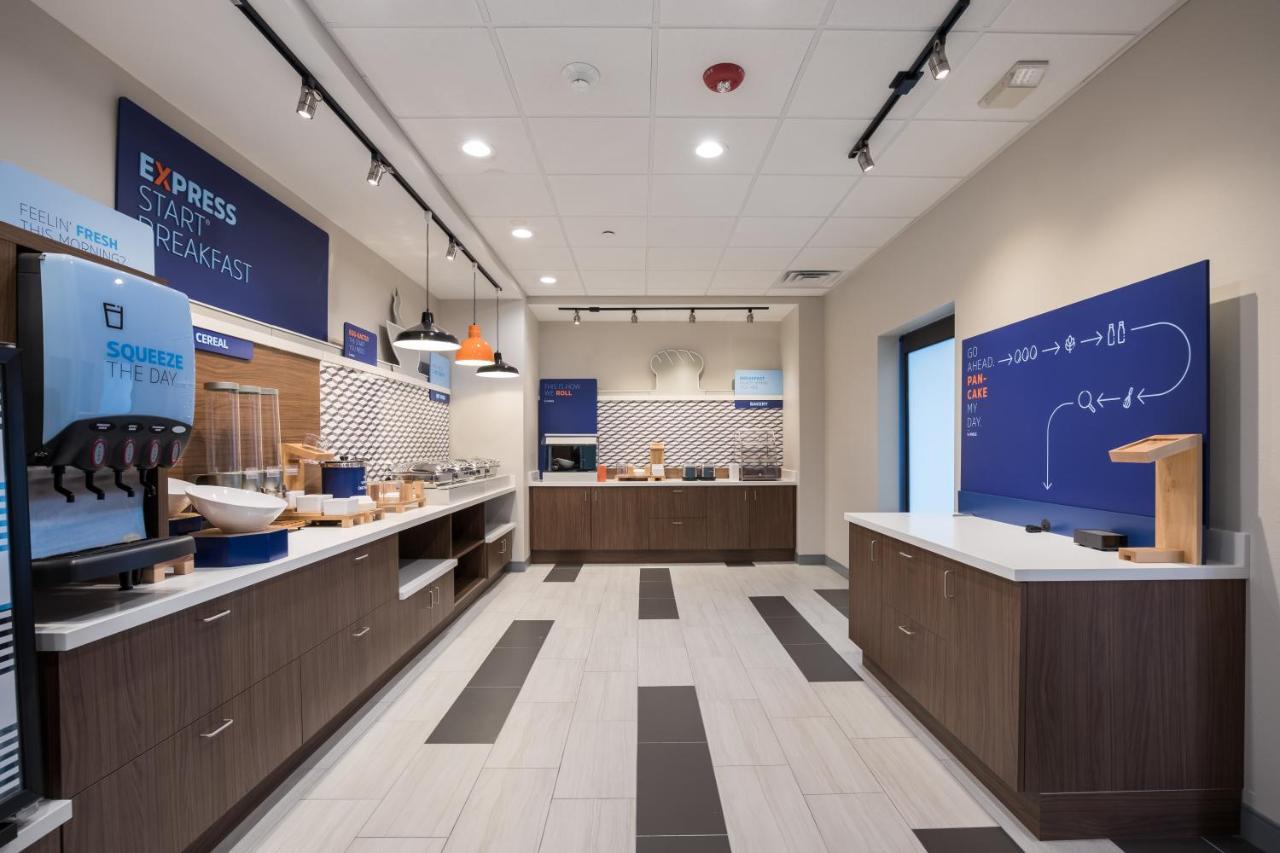 Holiday Inn Express & Suites Chicago - Hoffman Estates By Ihg Luaran gambar